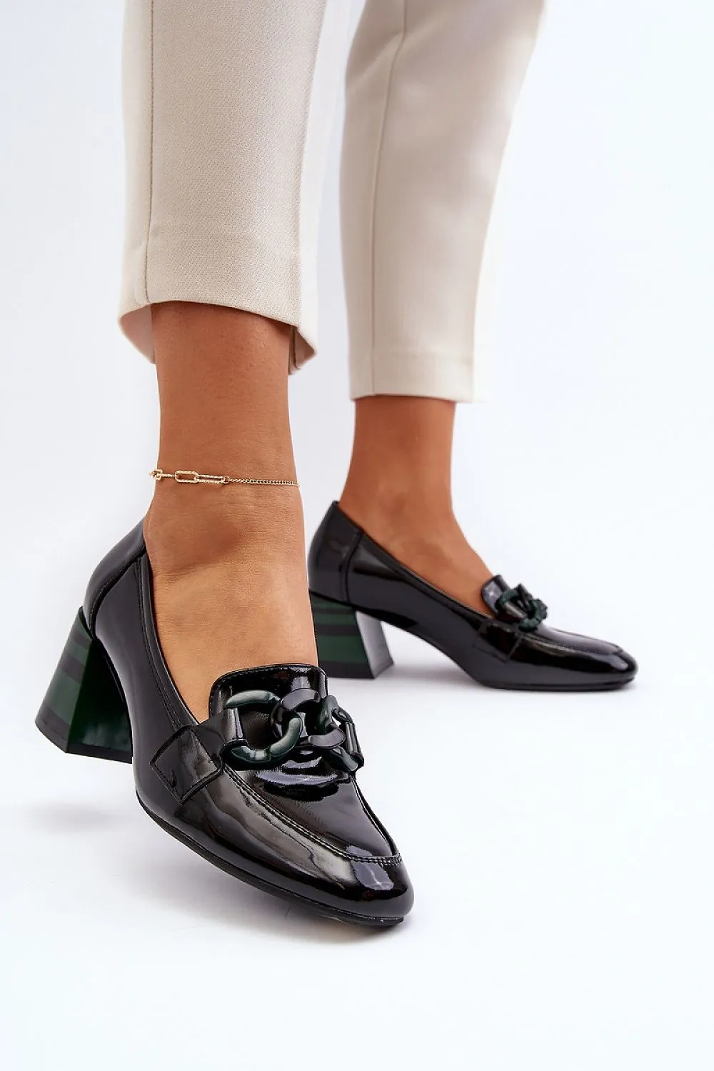 Block heel pumps