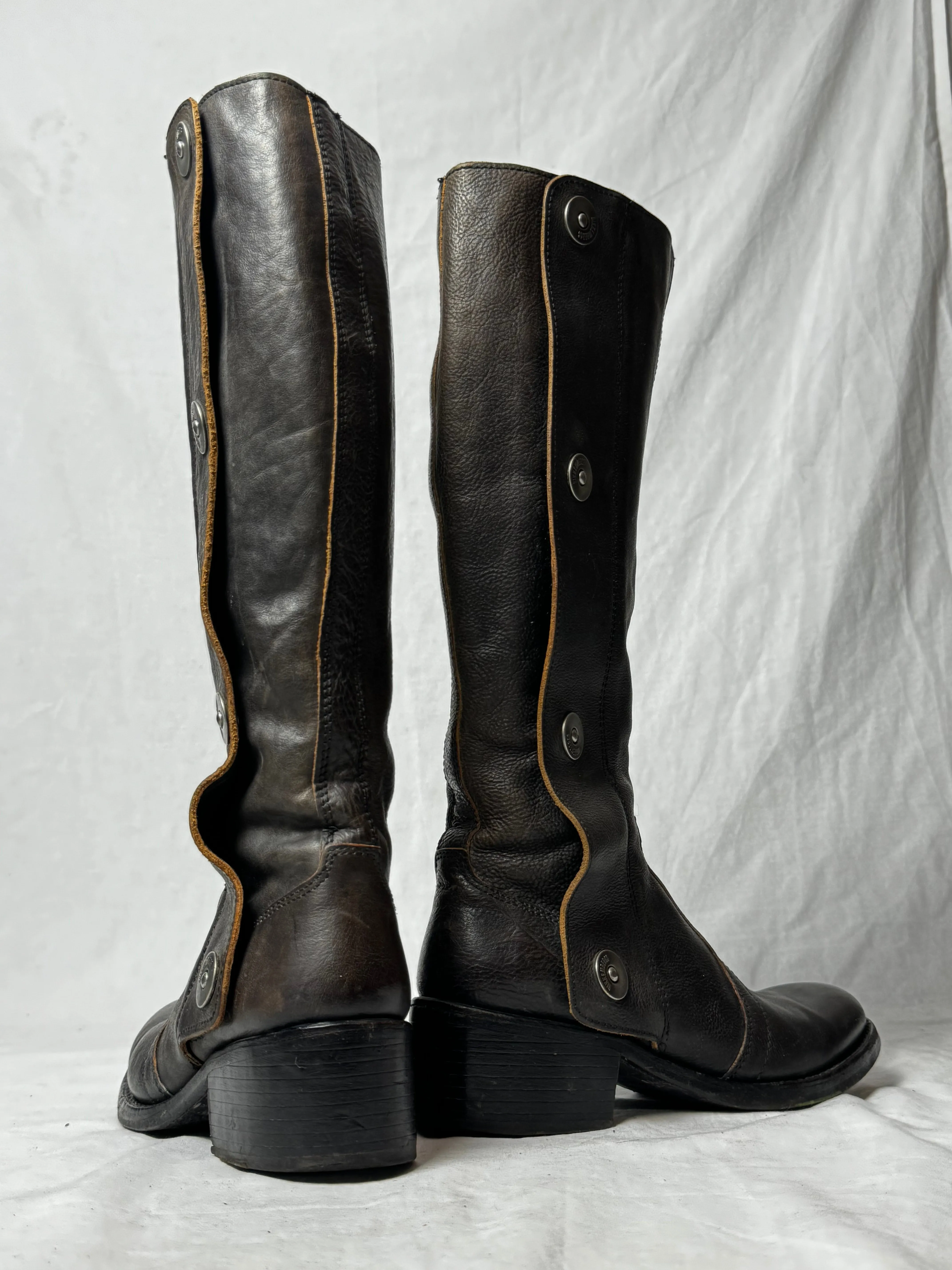 DIRK BIKKEMBERGS STUD BOOT