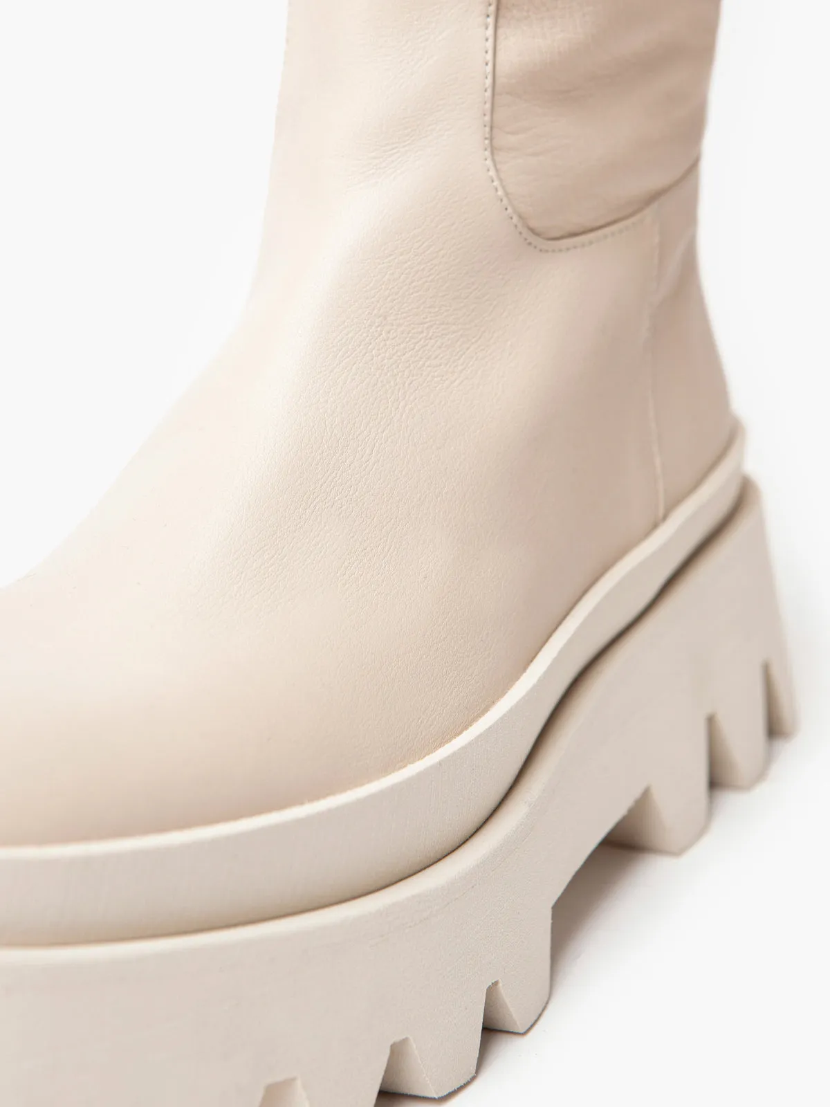 IDA | IRIS IVORY