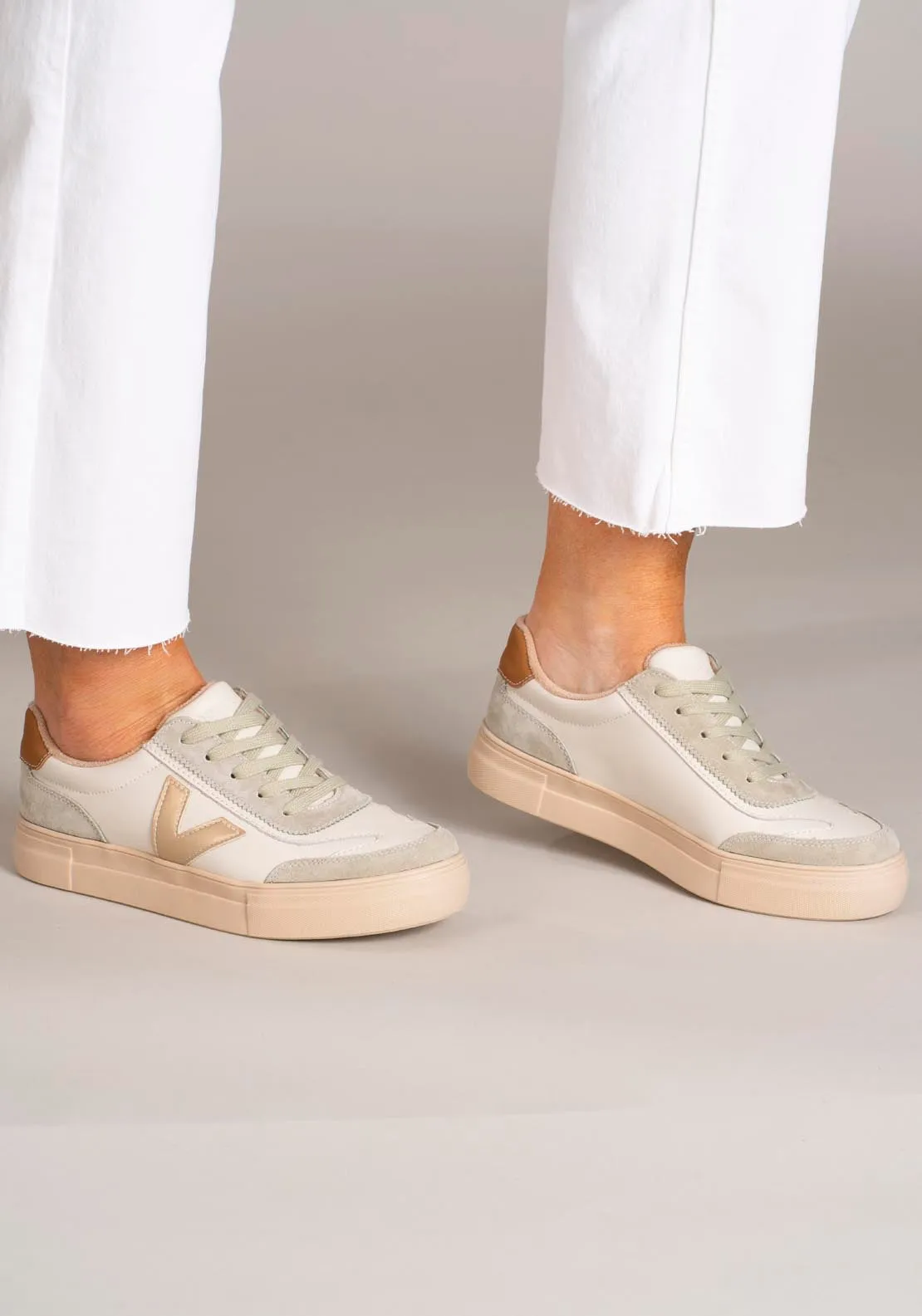 Leather Upper V Trainer - La Fonda Mirage