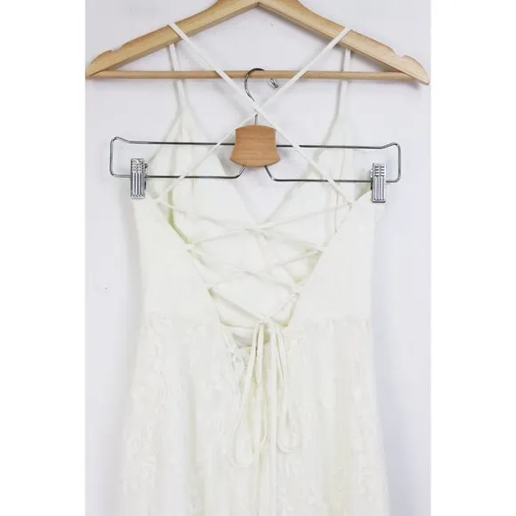 NBD Marilyn Embroidered Floral Lace Up Mini Dress