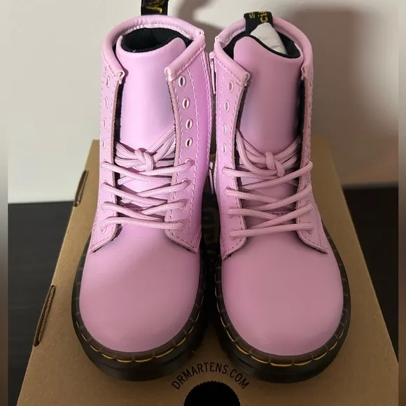 New Dr Martens Kids' Zavala Lace Up BootToddler Sz 10