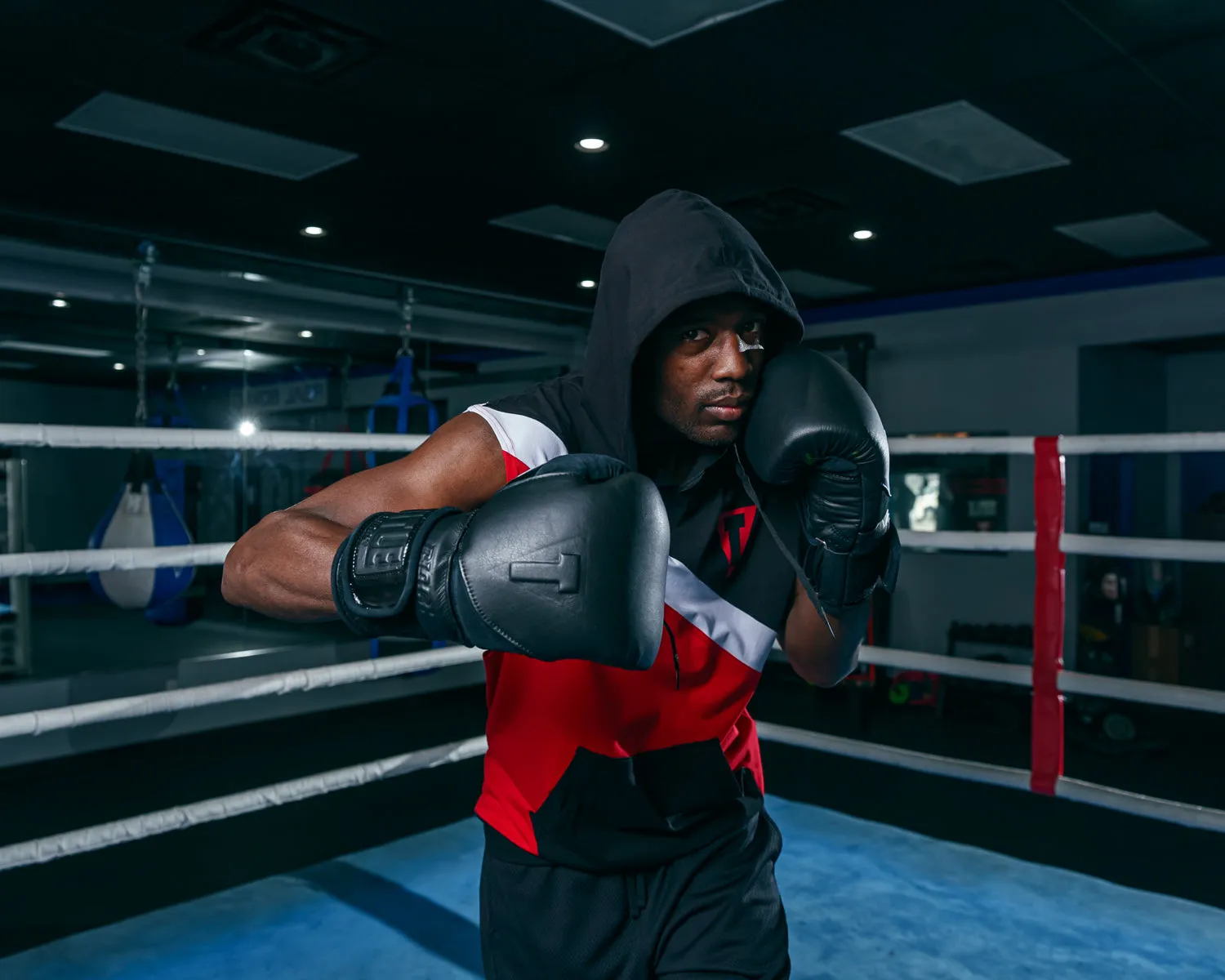 TITLE Black Heavy Bag Boxing Gloves 2.0