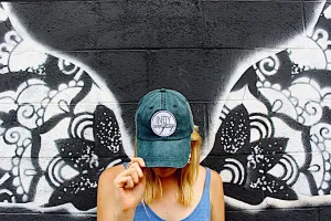 WOMEN'S DAD HAT - NAVY