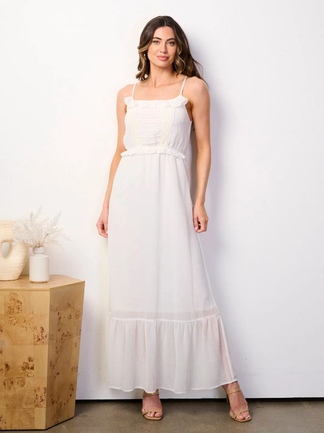 WOMEN'S SLEEVELESS RUFFLE DETAILED TIERED MAXI DRESS