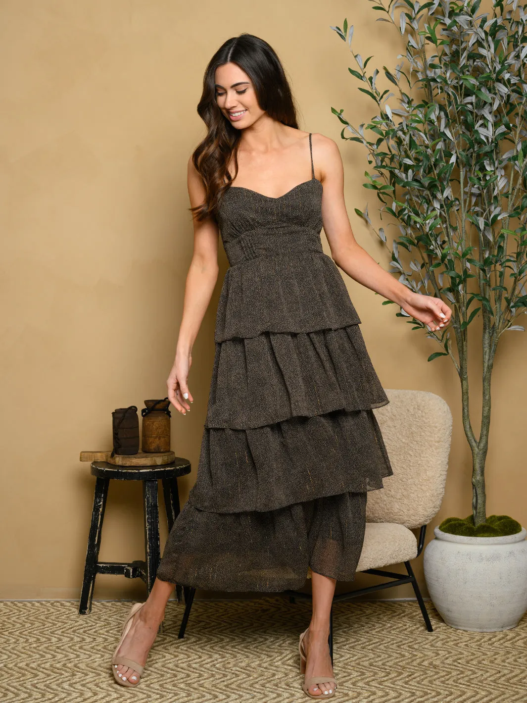 WOMEN'S SLEVELESS TIERED RUFFLE SHIMMER MAXI DRESS