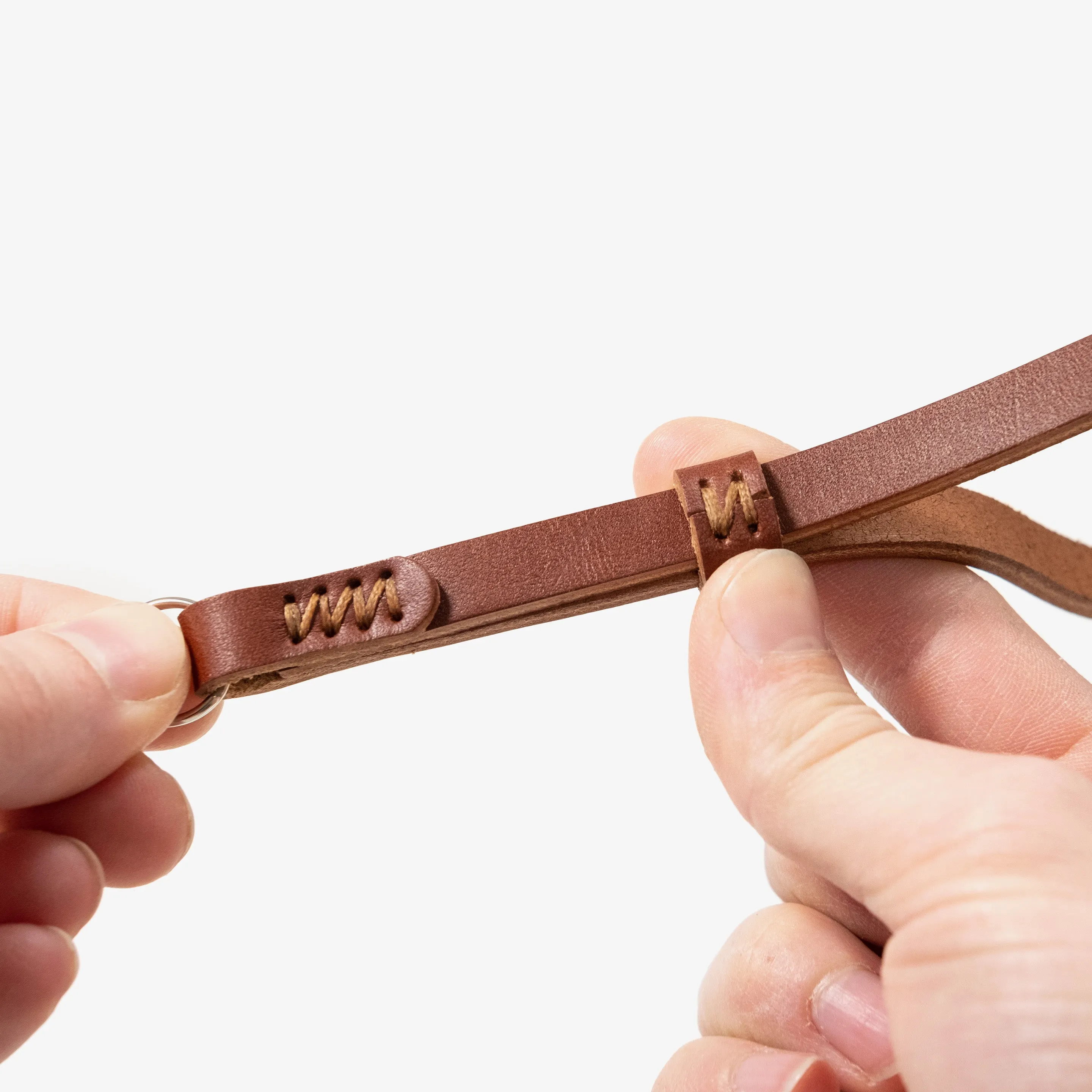 Wrist camera strap (F2.8)
